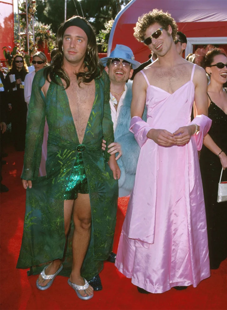 These Hilarious Red Carpet Fails Will Make You Cringe - Page 6 of 85 ...